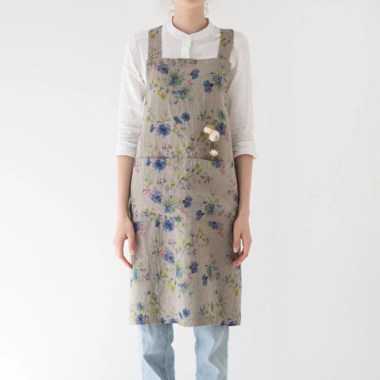 Looking for a Stylish and Sustainable Kitchen Essential? Try a Linen Apron!